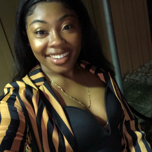 Meet your Posher, Jasmine - Picture 2 of 2